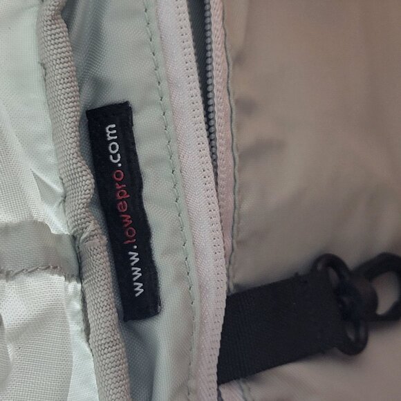 Lowepro Photo Sport Sling 100 AW Camera Backpack Orange Gray Water Resistant - Picture 9 of 11